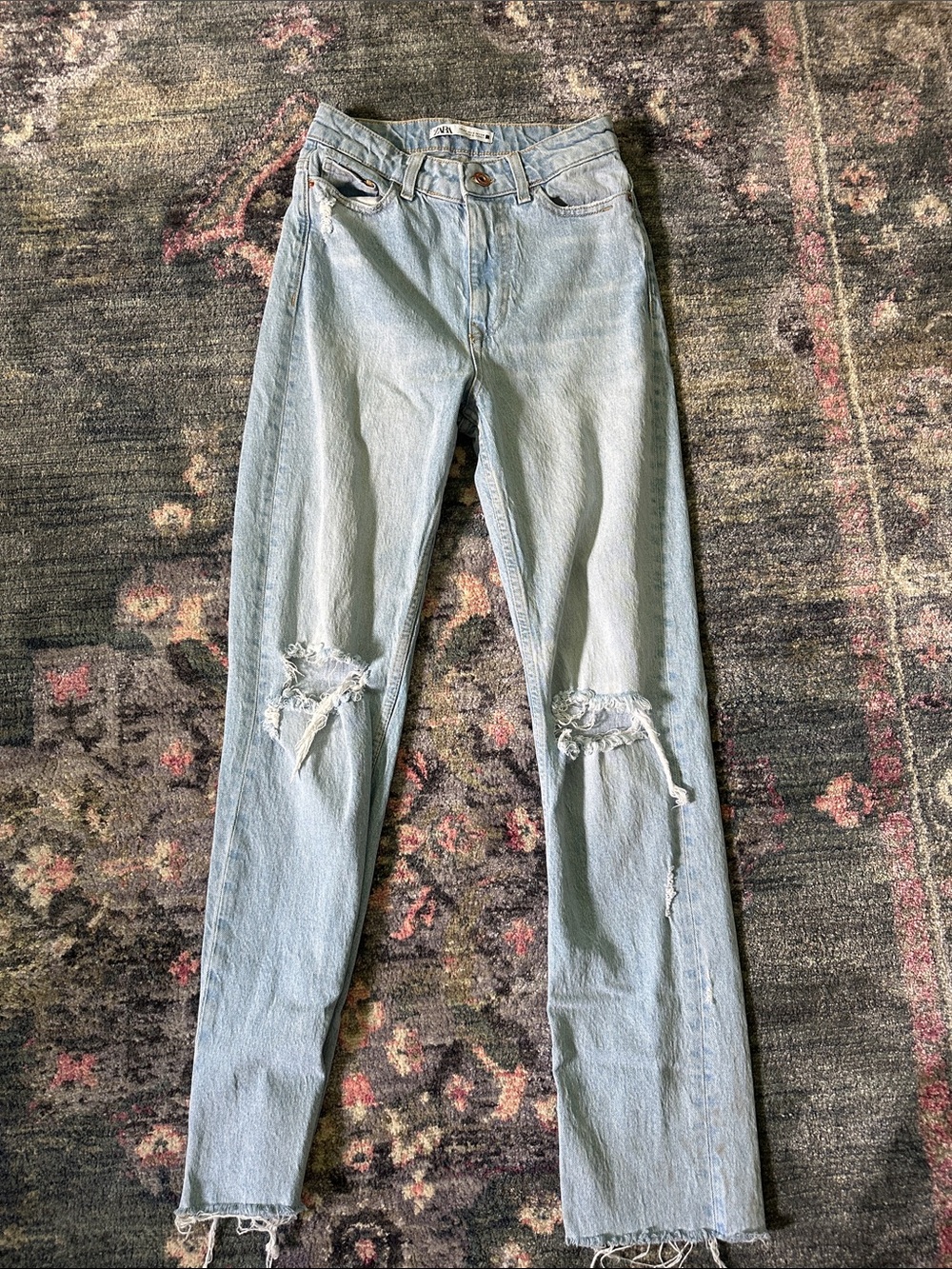 Zara Light Blue High-Rise Distressed Straight Jeans Size 2 Great Condition!